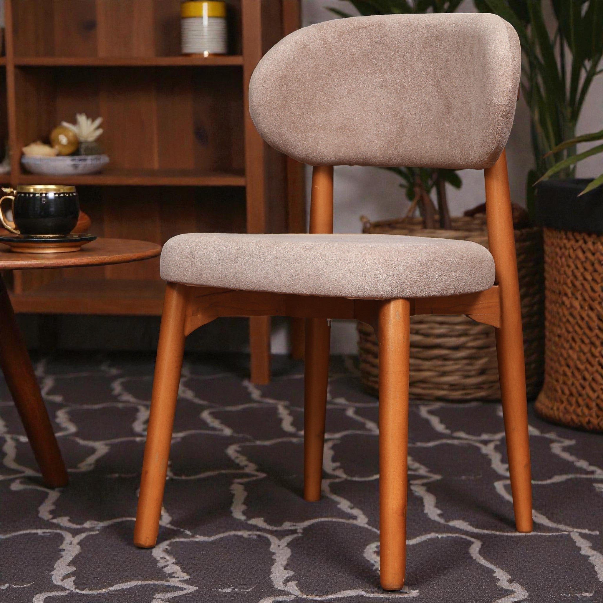 ترابيزة سفرة 668