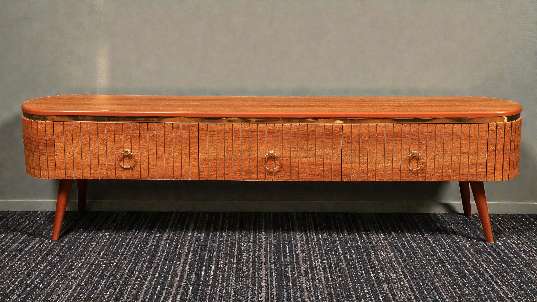 ترابيزة تليفزيون 204