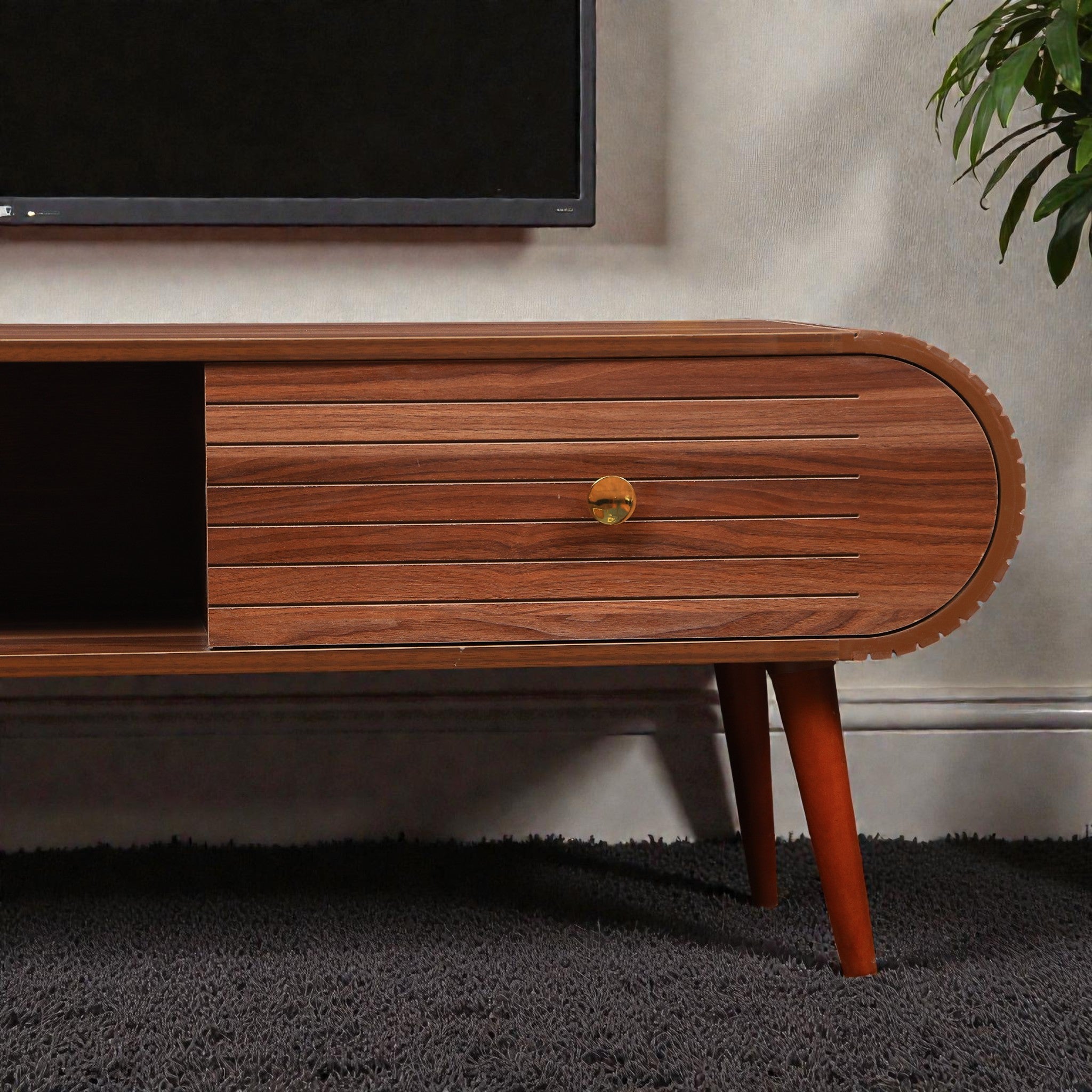 ترابيزة تليفزيون 206