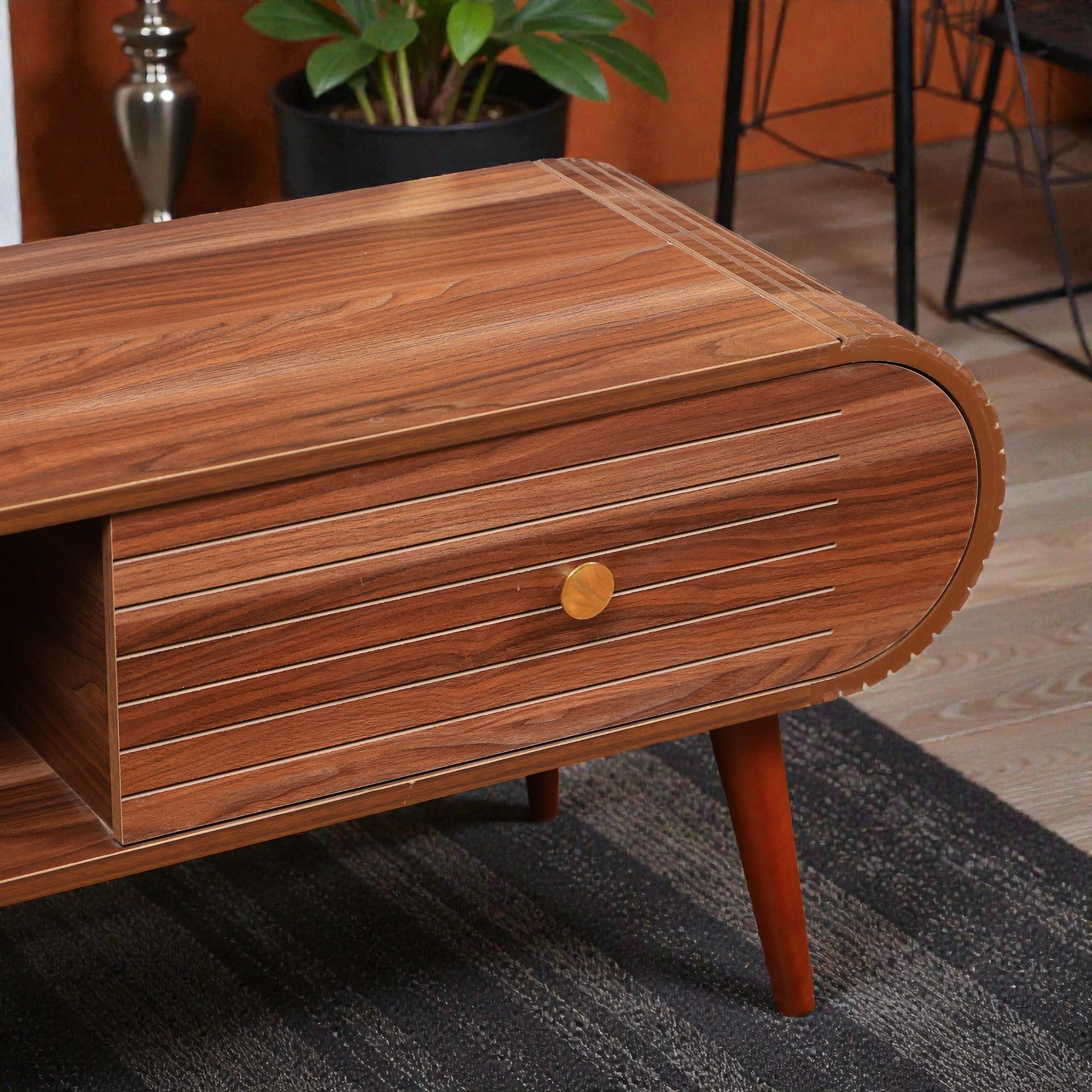 ترابيزة تليفزيون 206