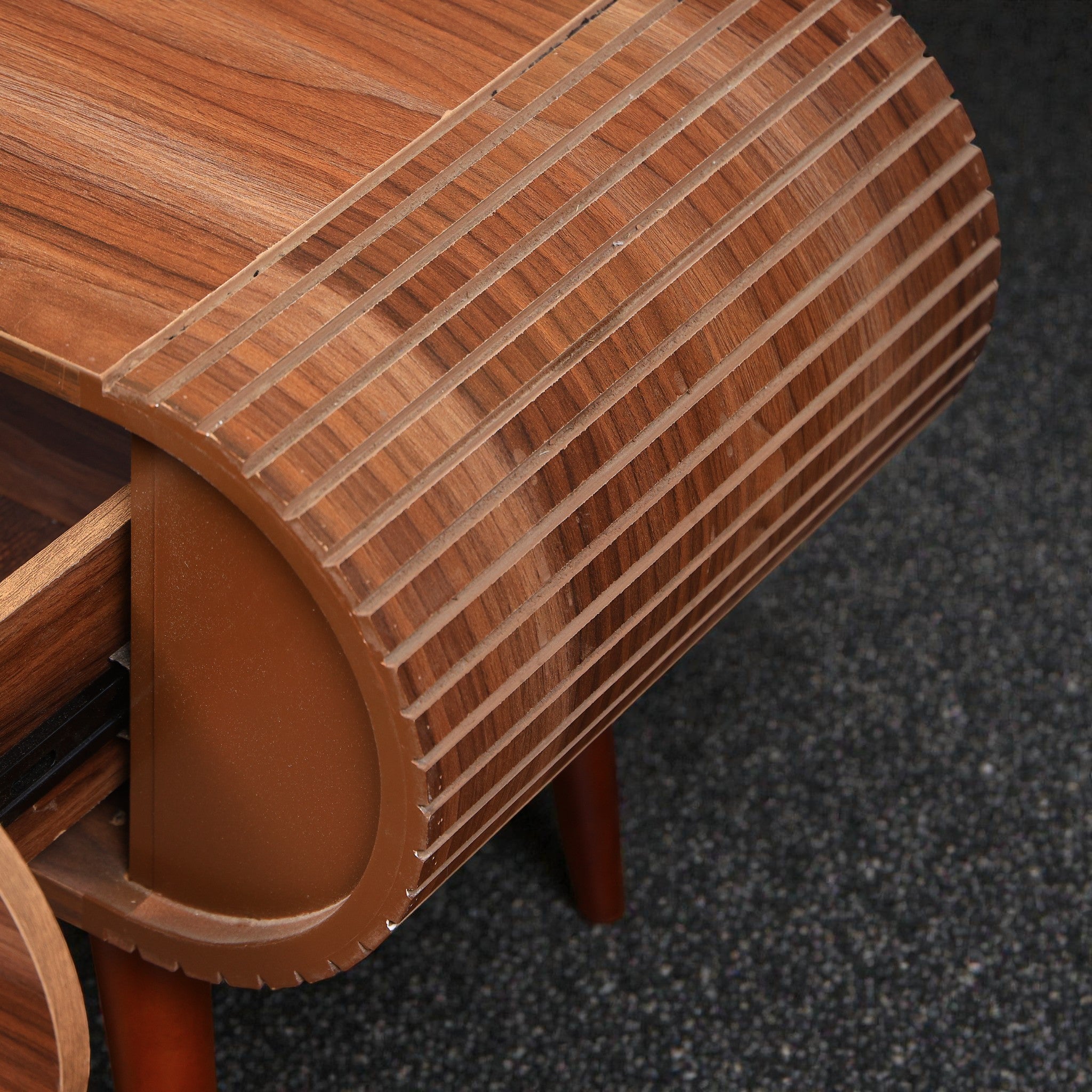 ترابيزة تليفزيون 206