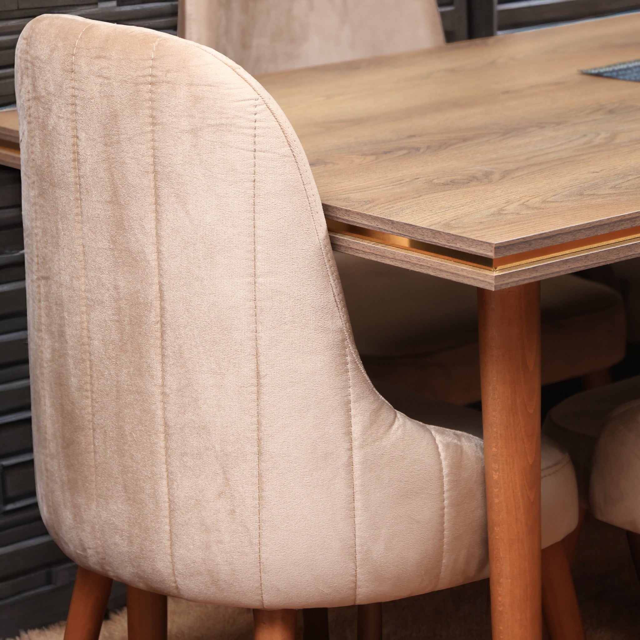 غرفة سفرة 421