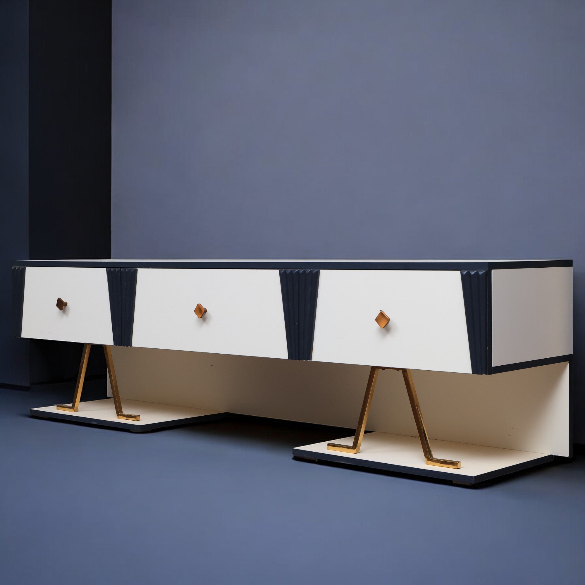 ترابيزة تليفزيون 163