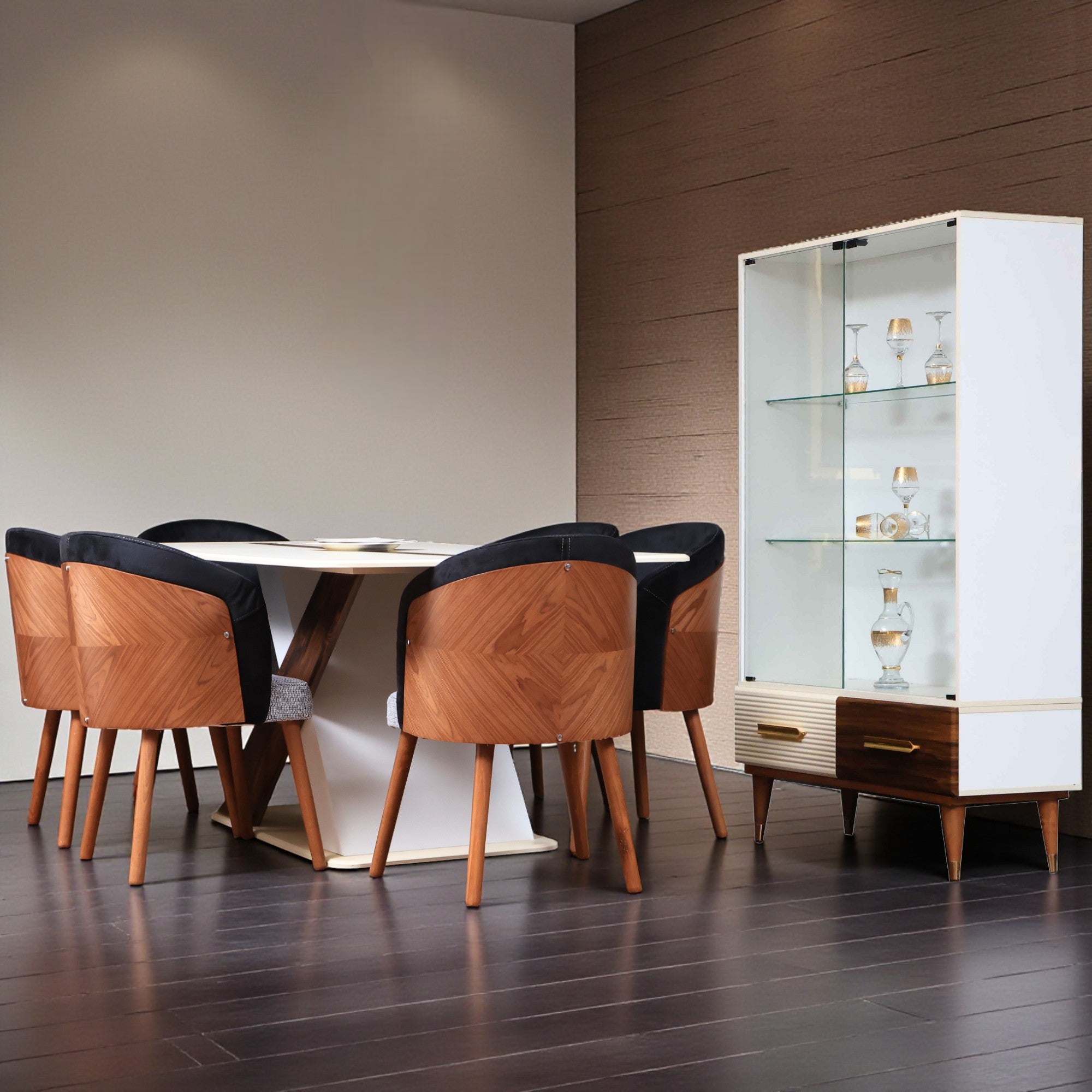 غرفة سفرة 423