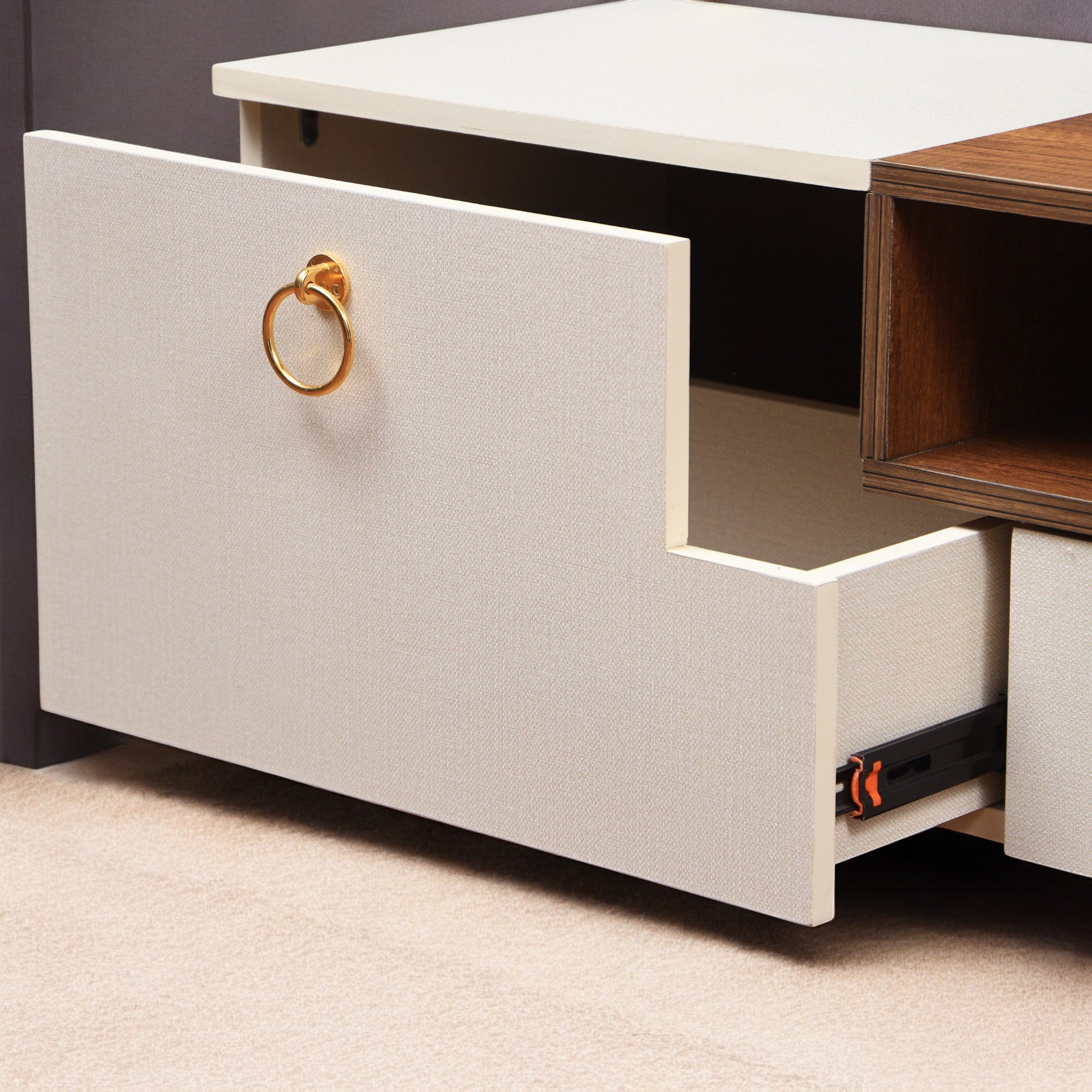 ترابيزة تليفزيون 197