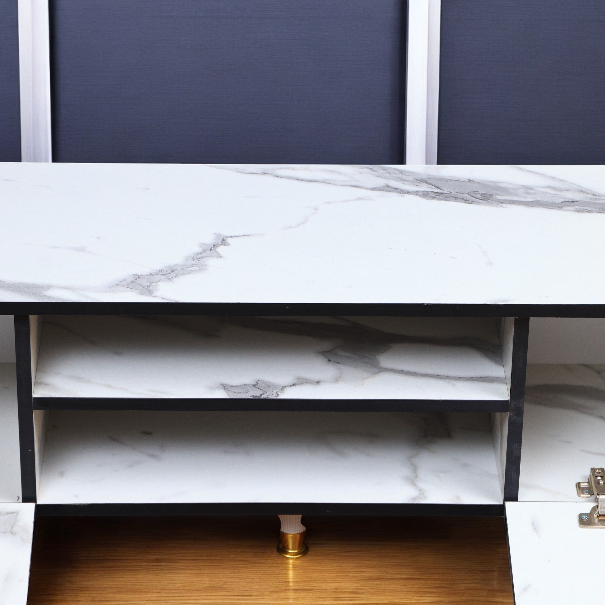 ترابيزة تليفزيون 190