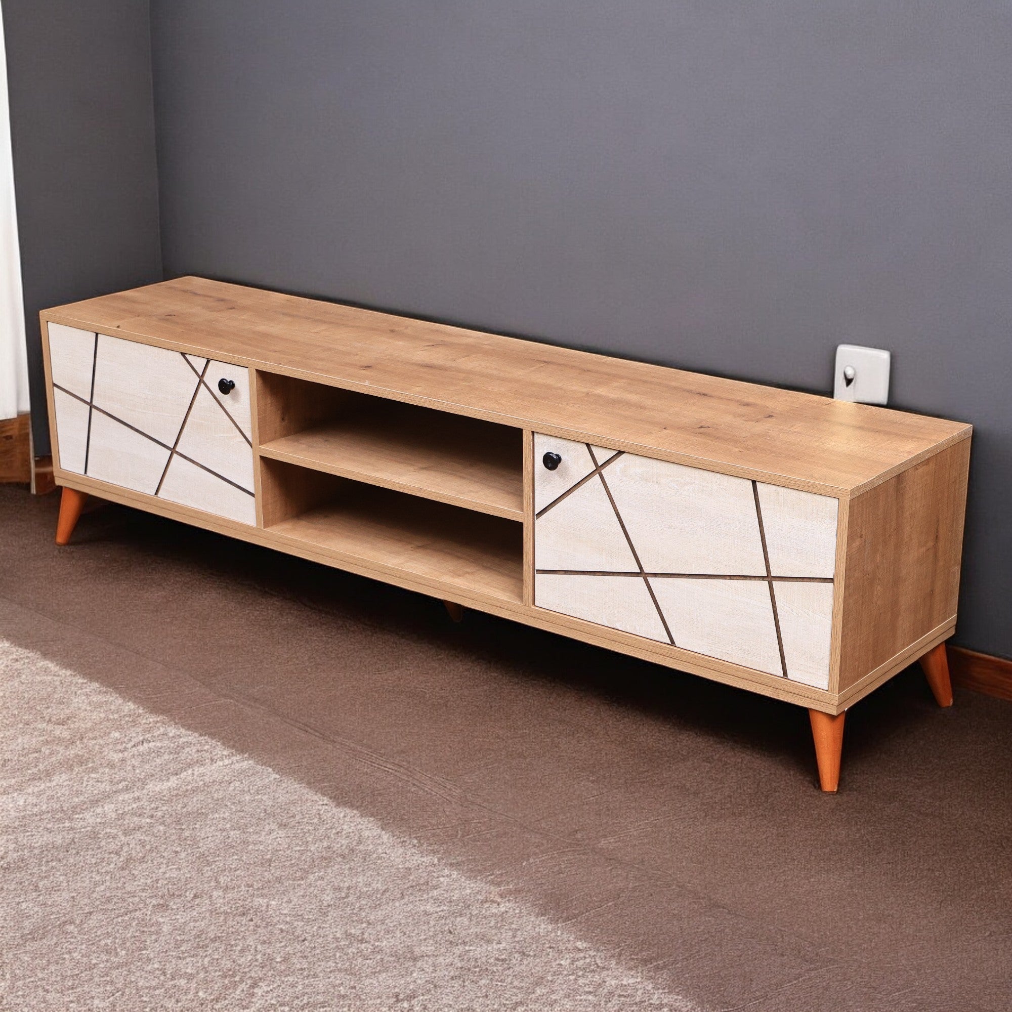 ترابيزة تليفزيون 192