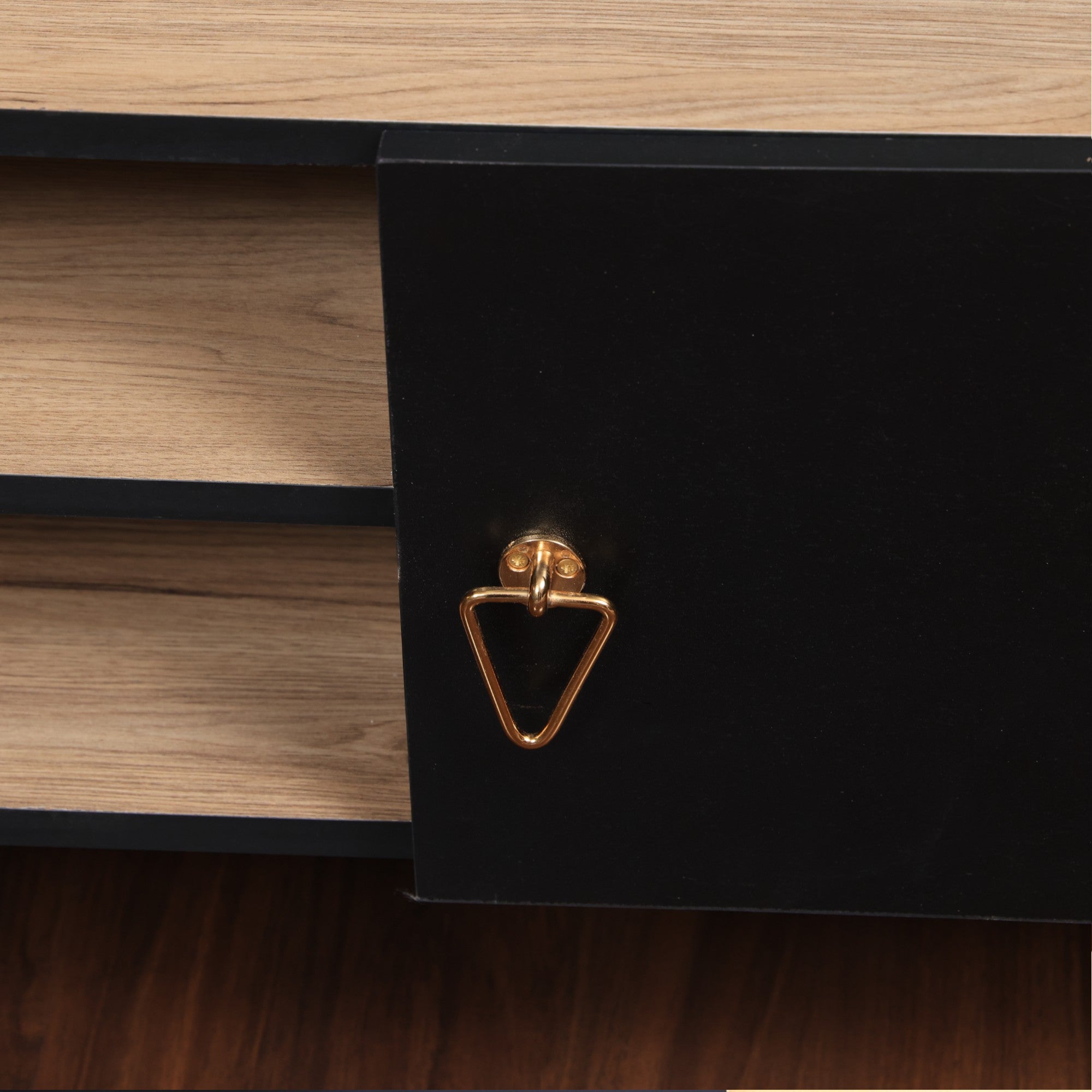 ترابيزة تليفزيون 160