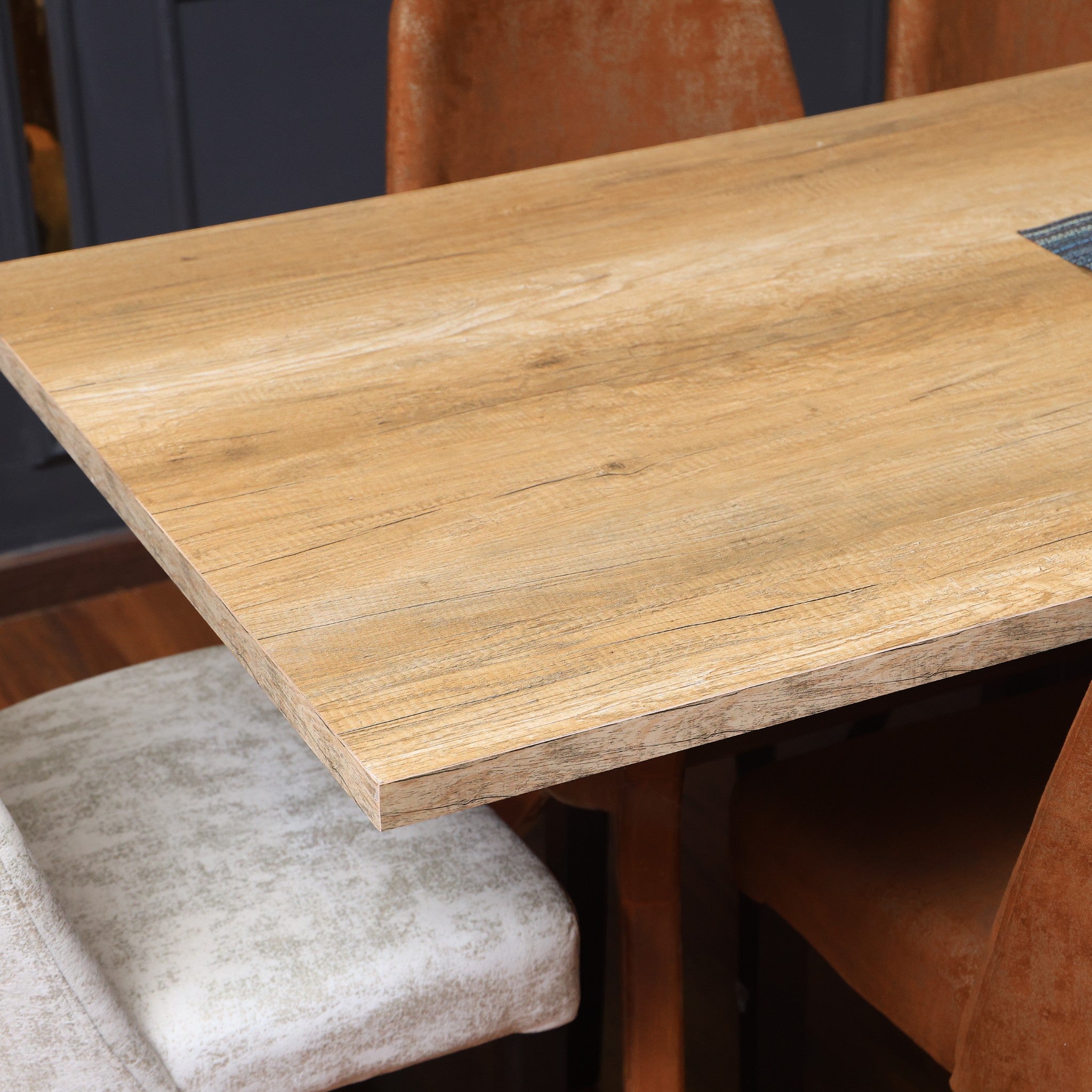 ترابيزة سفرة 660