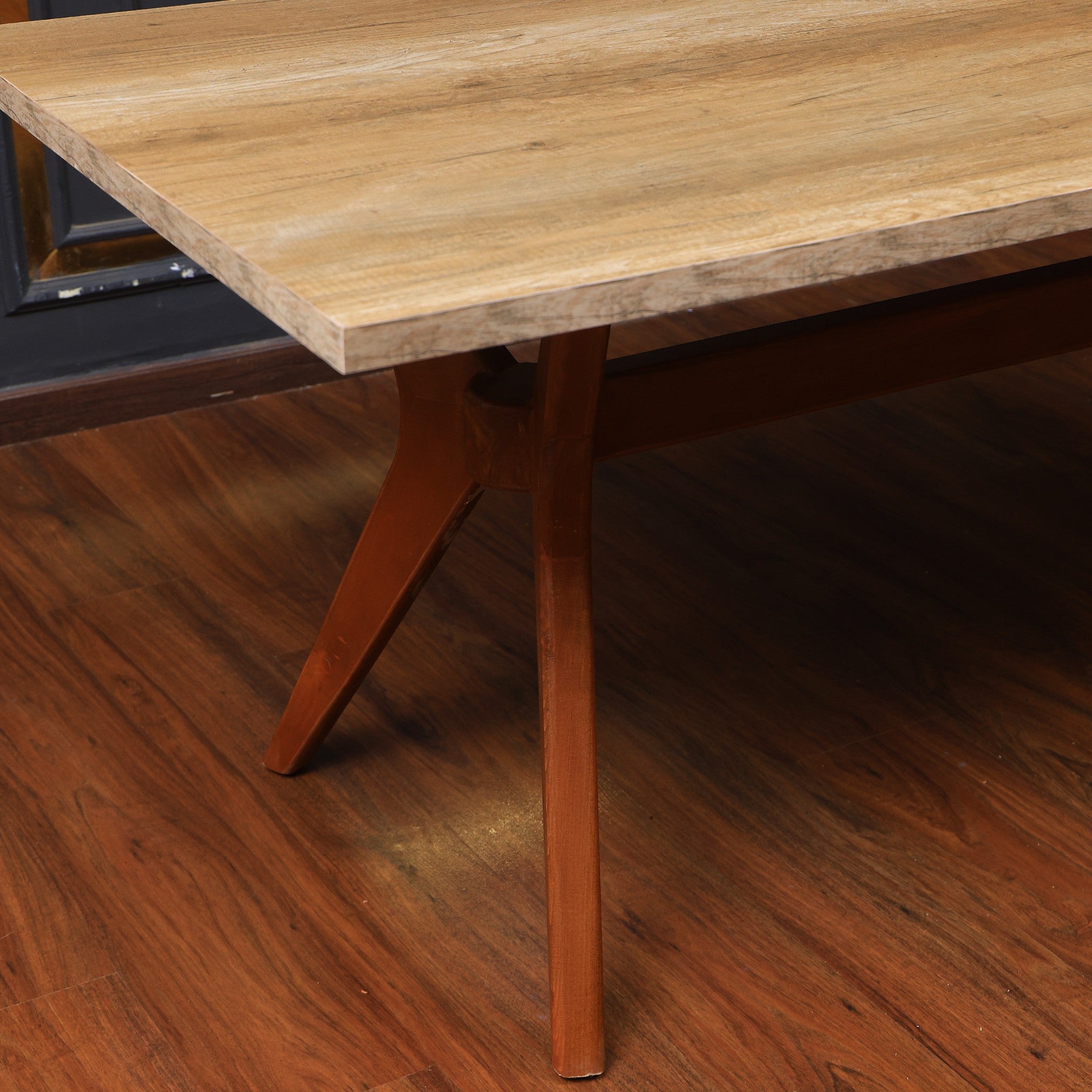 ترابيزة سفرة 660