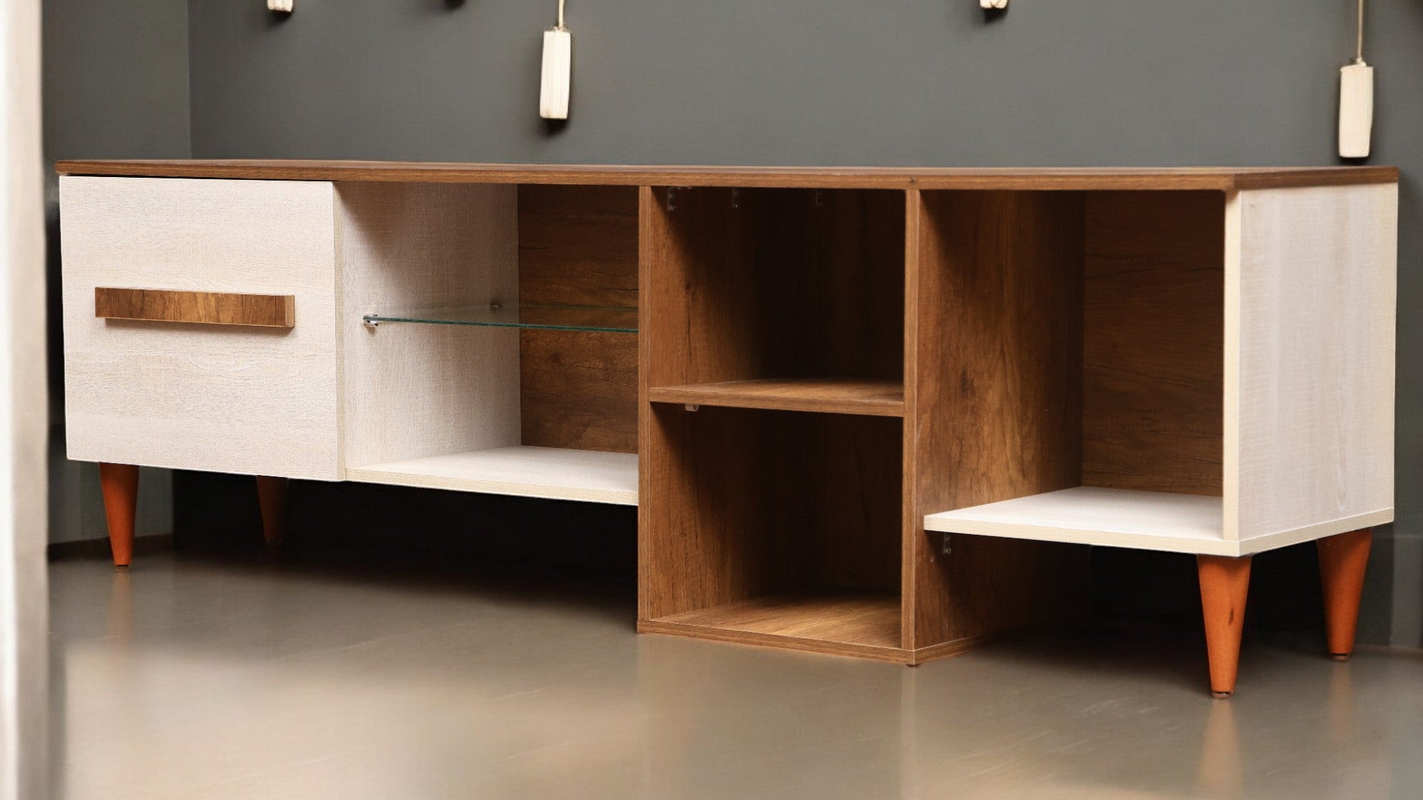 ترابيزة تليفزيون 184