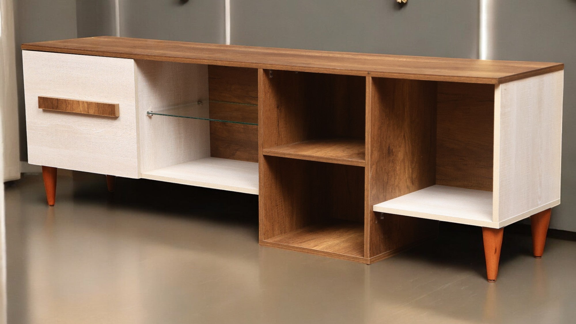 ترابيزة تليفزيون 184