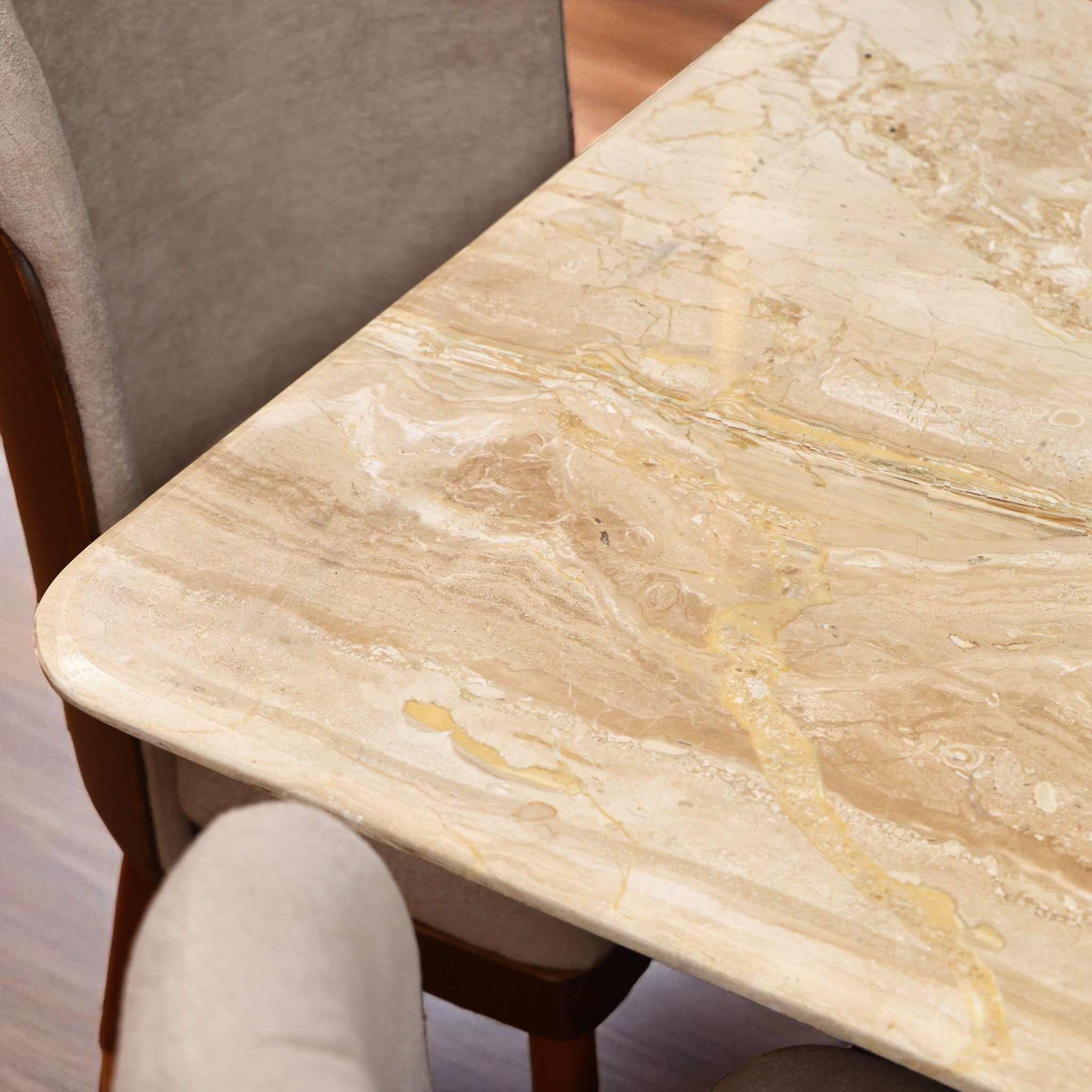 ترابيزة سفرة 555