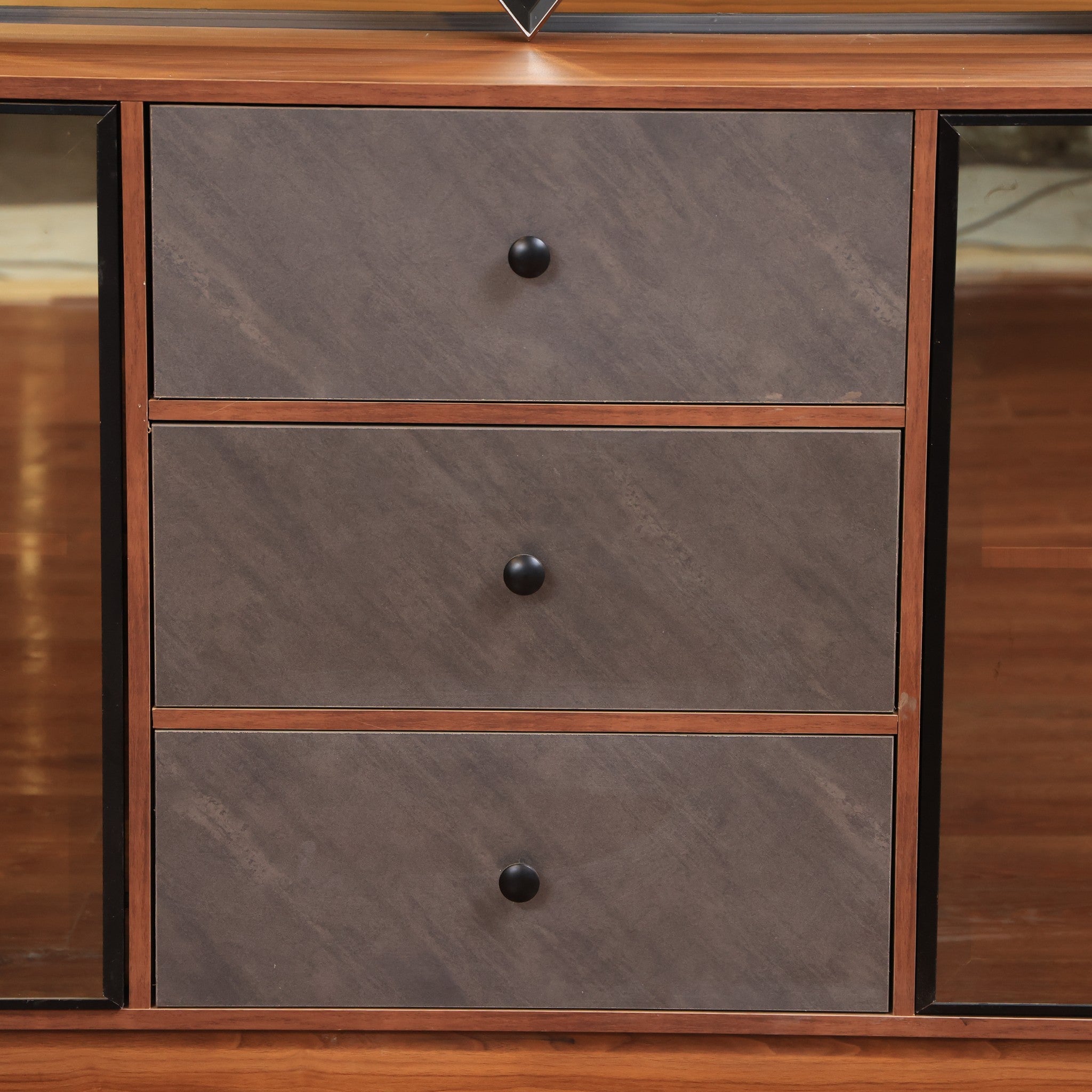 غرفة سفرة 326