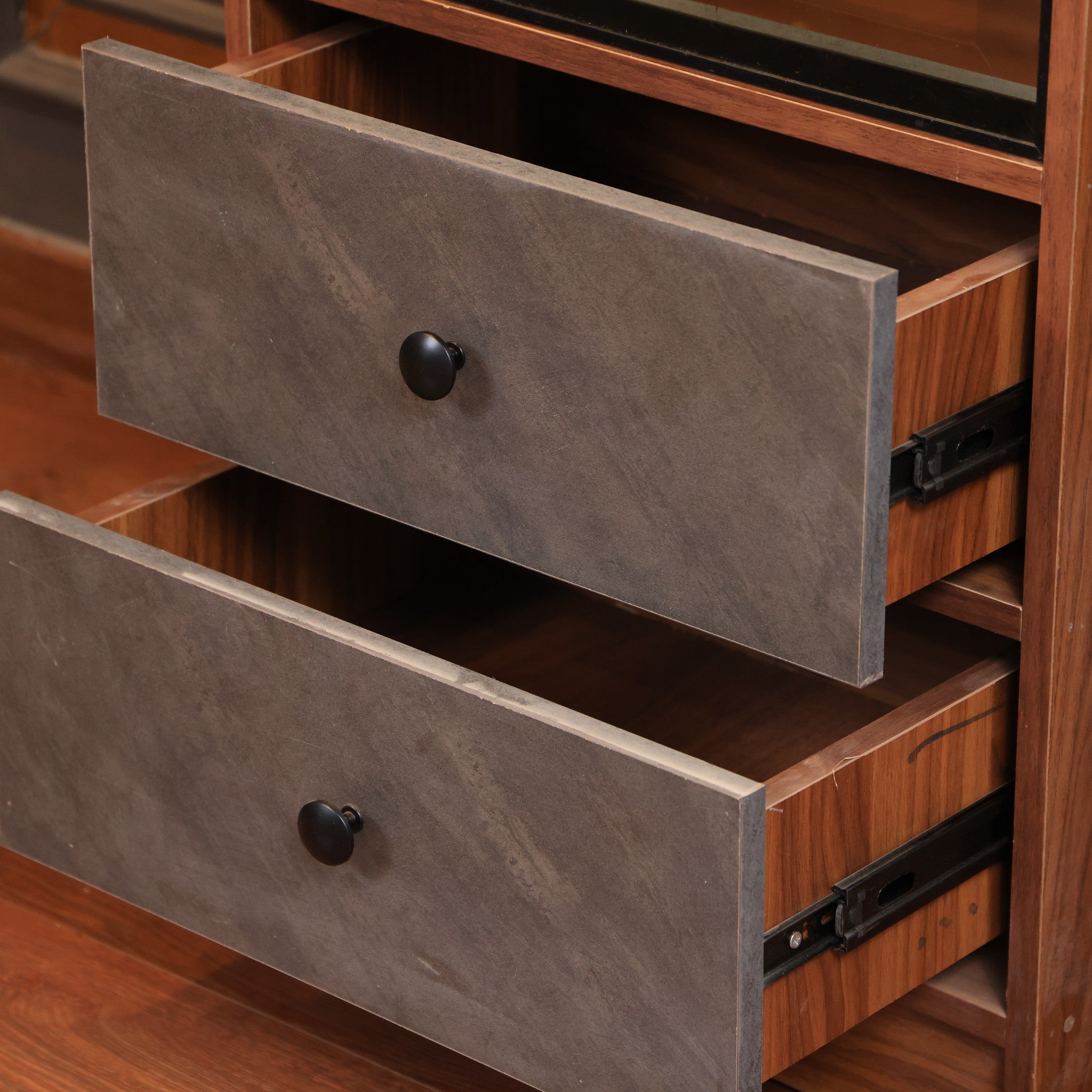 غرفة سفرة 326