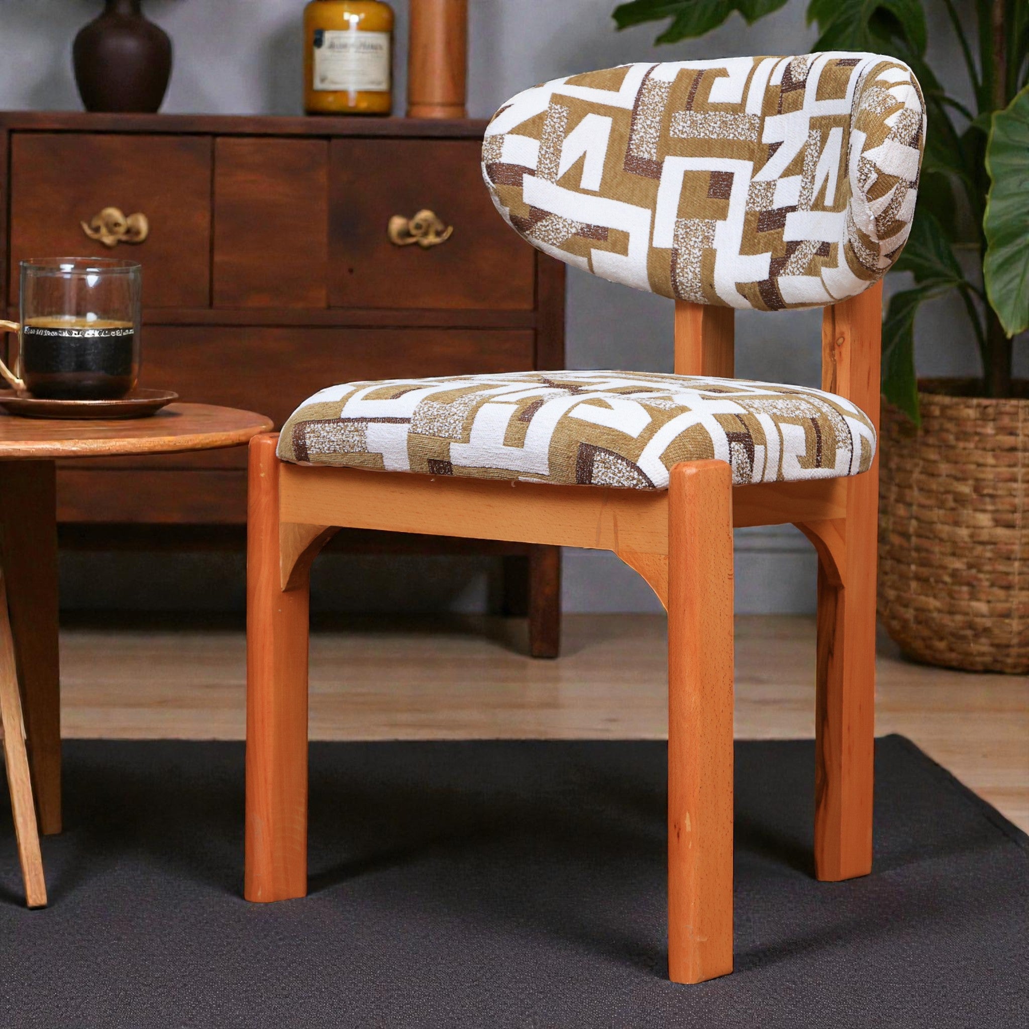 ترابيزة سفرة 662