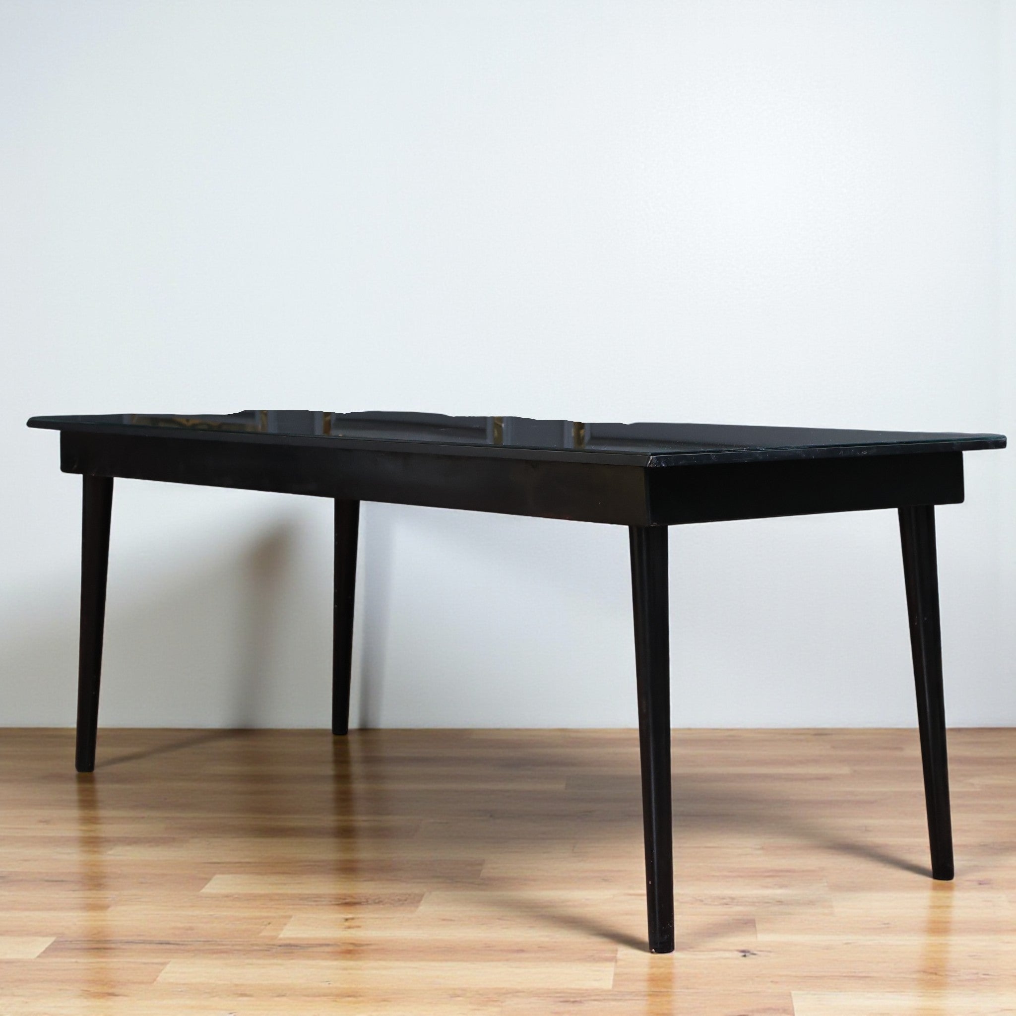 غرفة سفرة 327