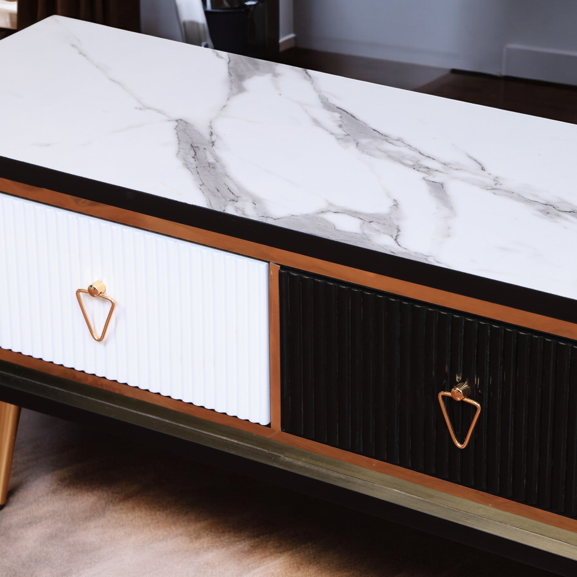 ترابيزة تليفزيون 164