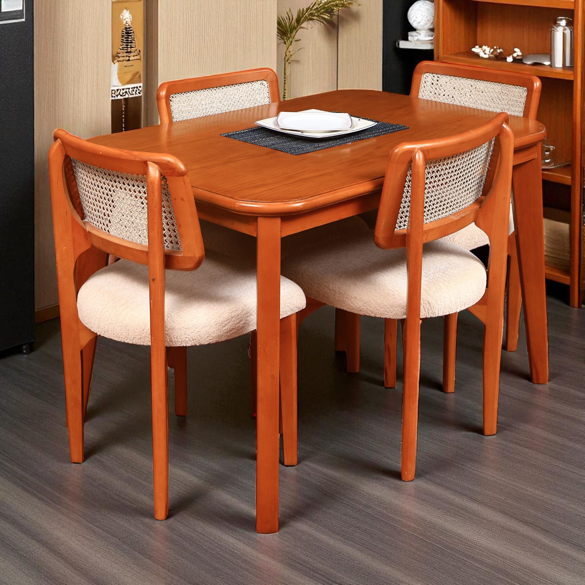 ترابيزة سفرة 558