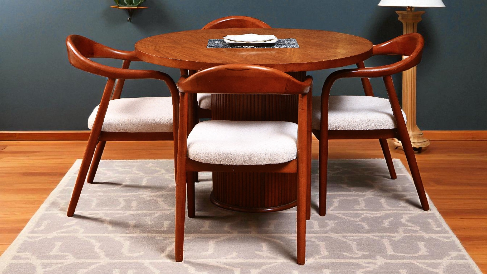 ترابيزة سفرة 560