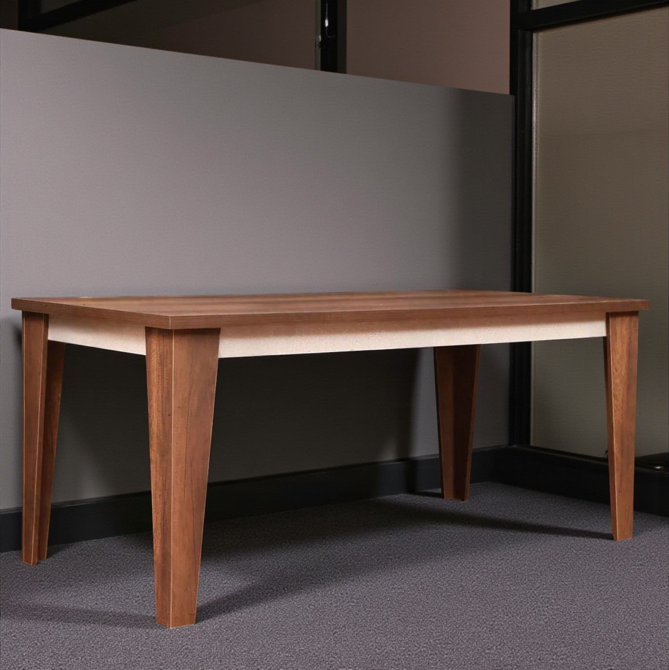 T129 غرفة سفرة