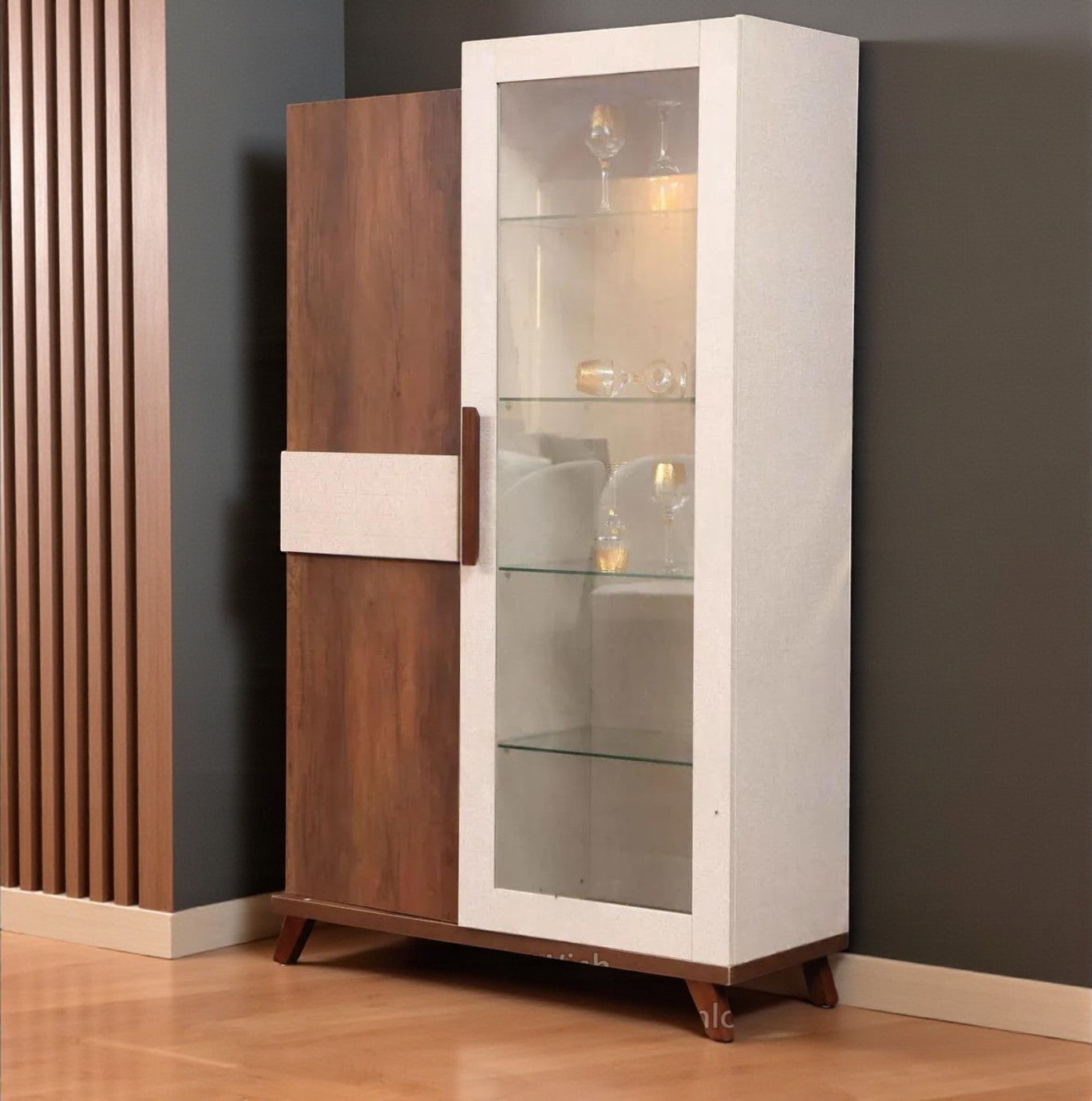 T129 غرفة سفرة