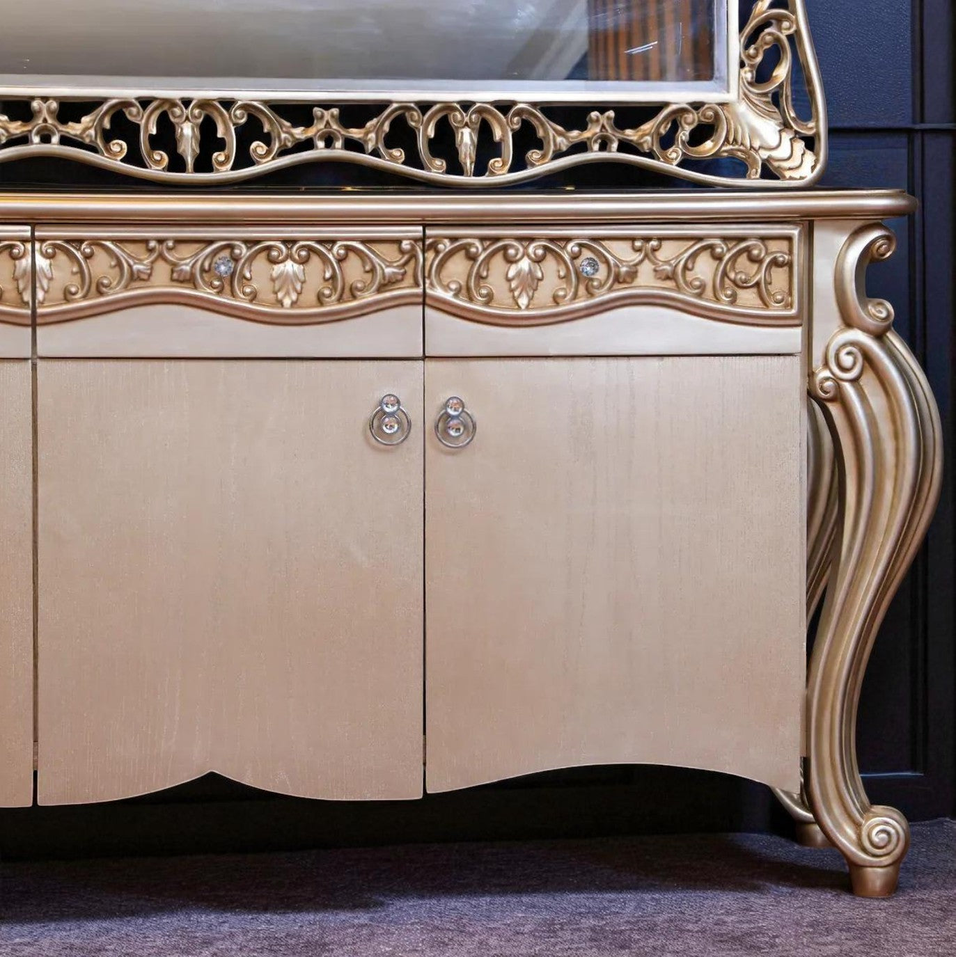 غرفة سفرة 341