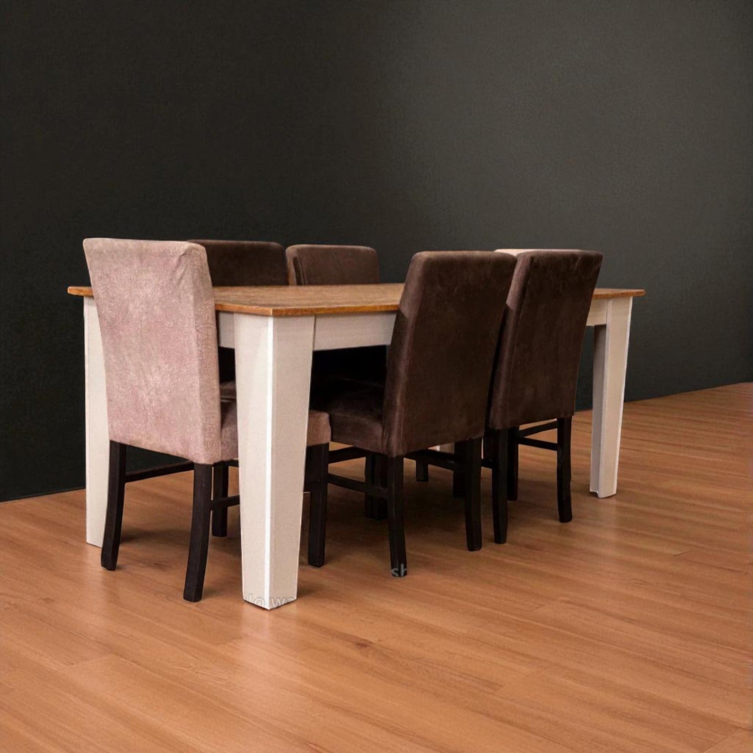 غرفة سفرة 154