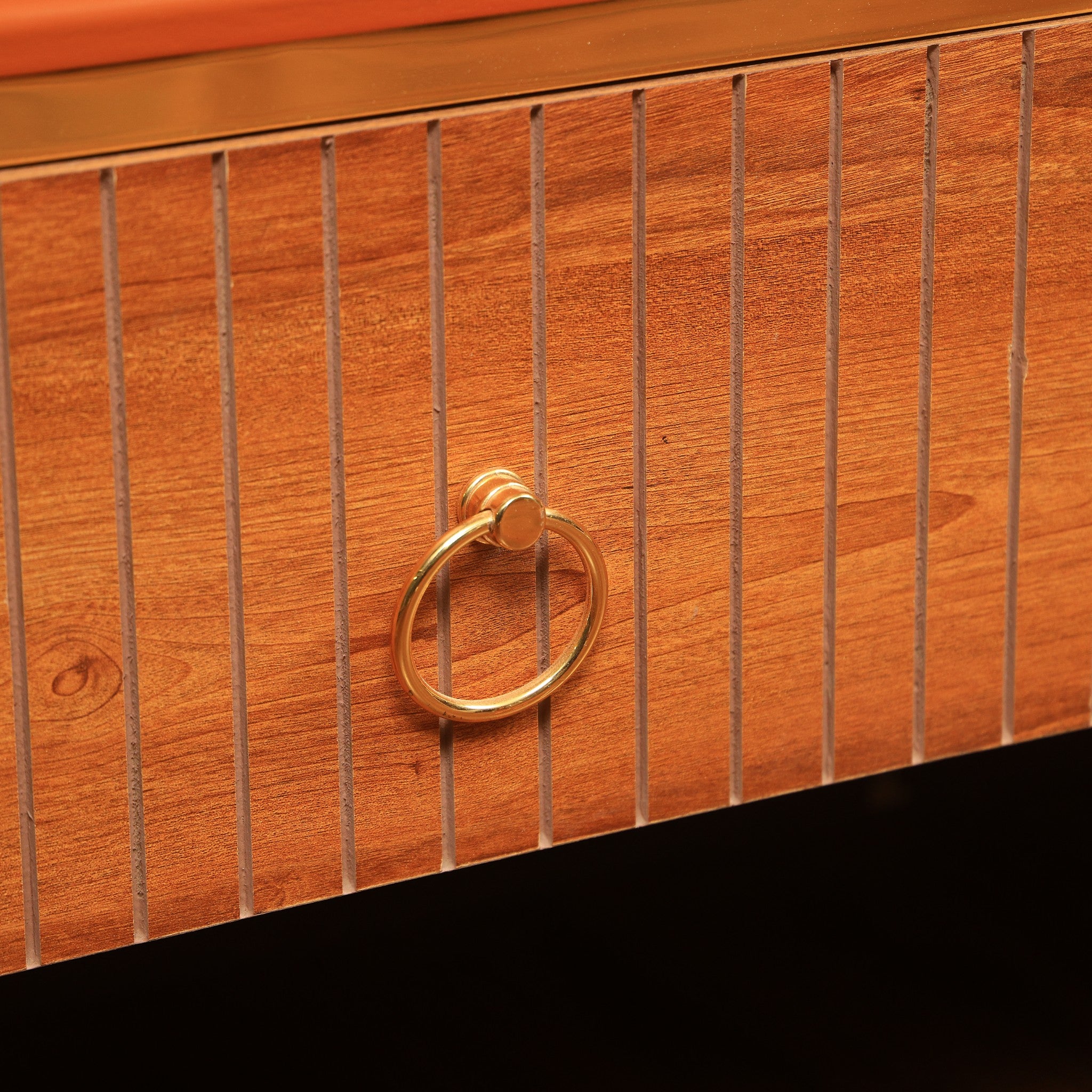 ترابيزة تليفزيون 204