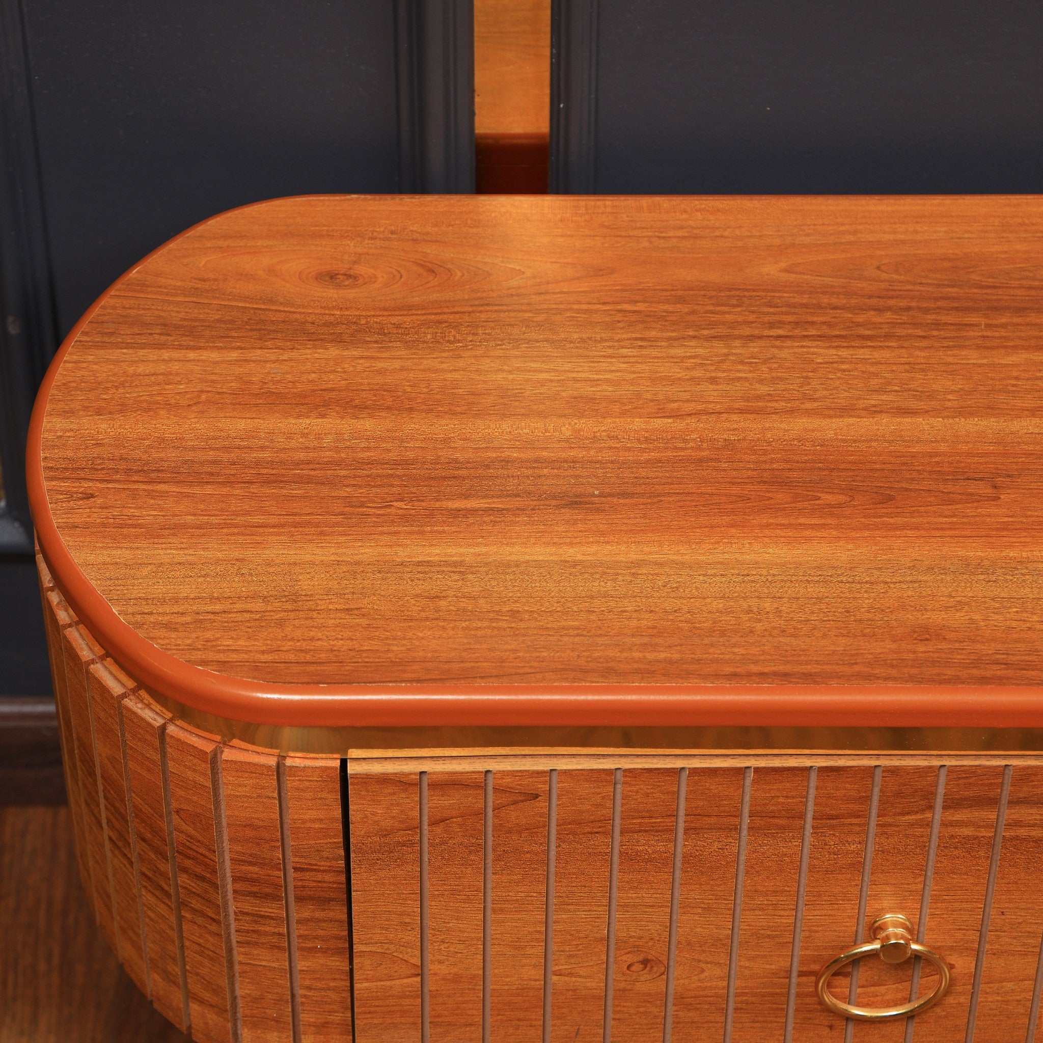 ترابيزة تليفزيون 204