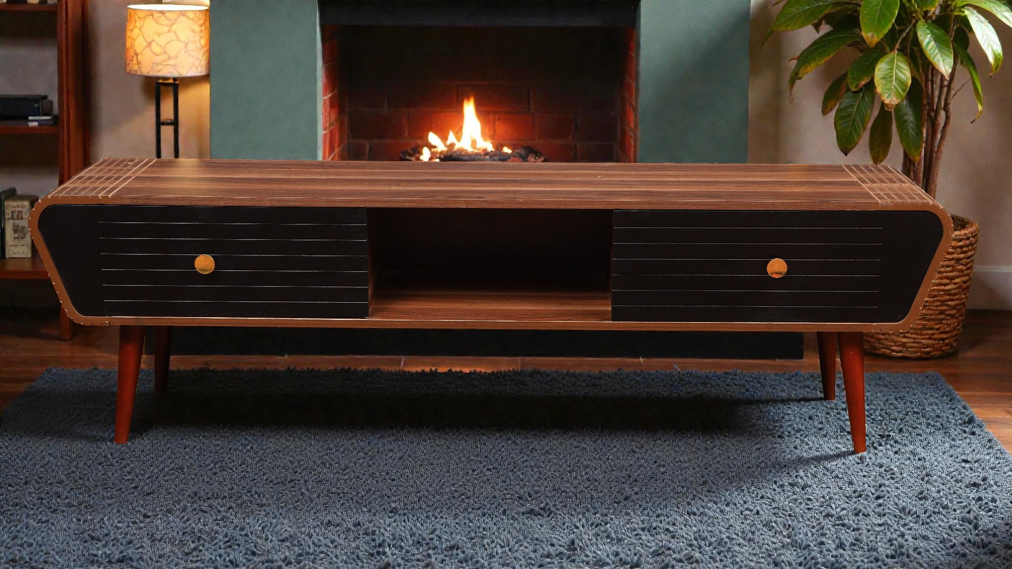 ترابيزة تليفزيون 205