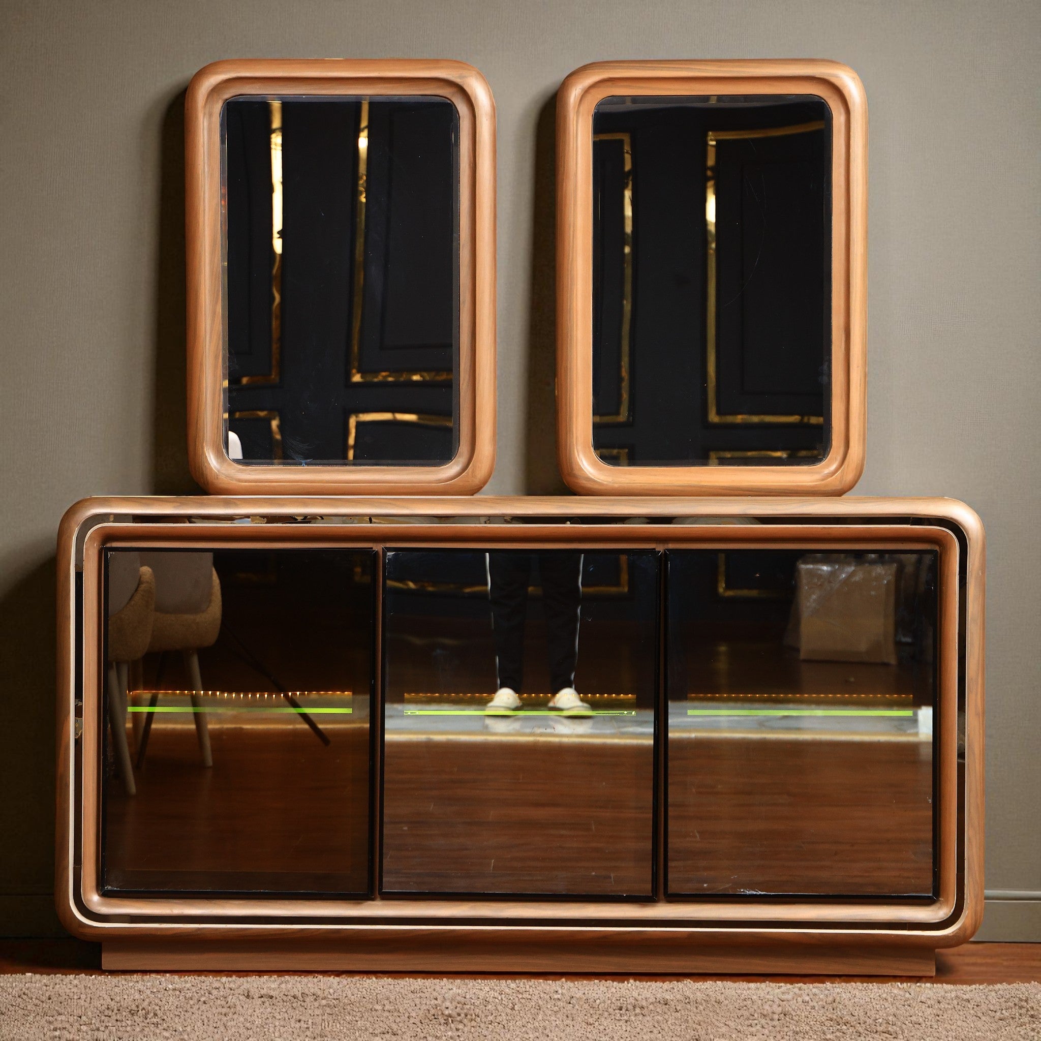 غرفة سفرة 581