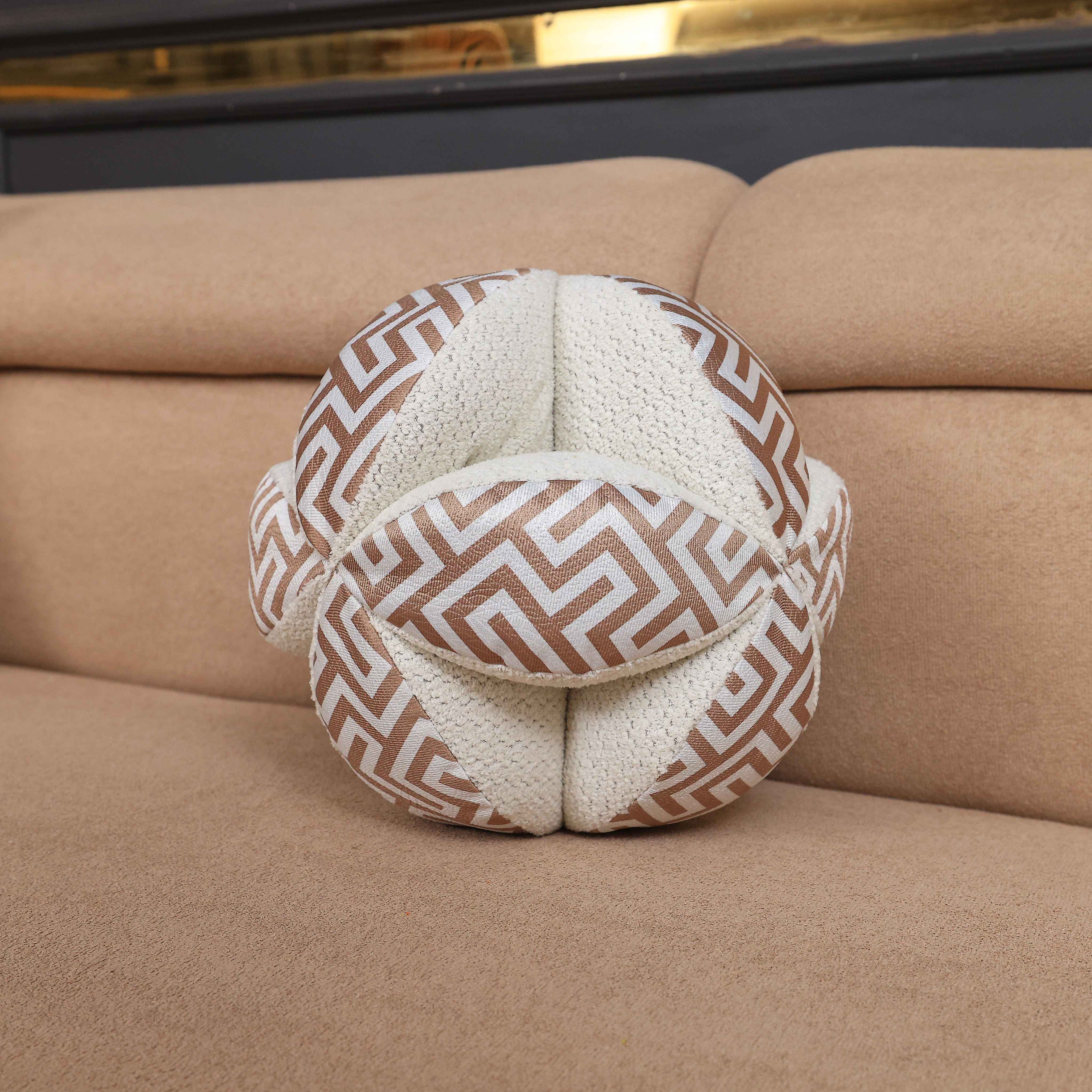 انترية 748