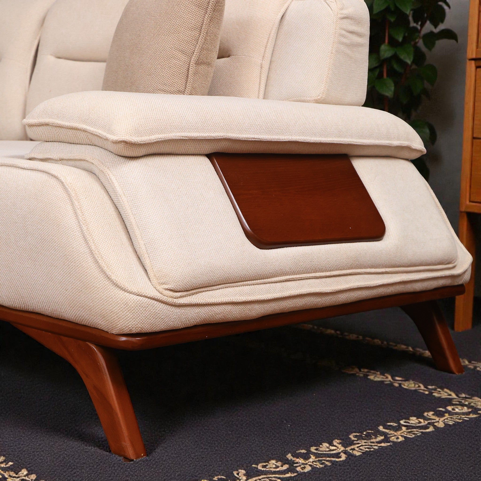 انترية سرير 720