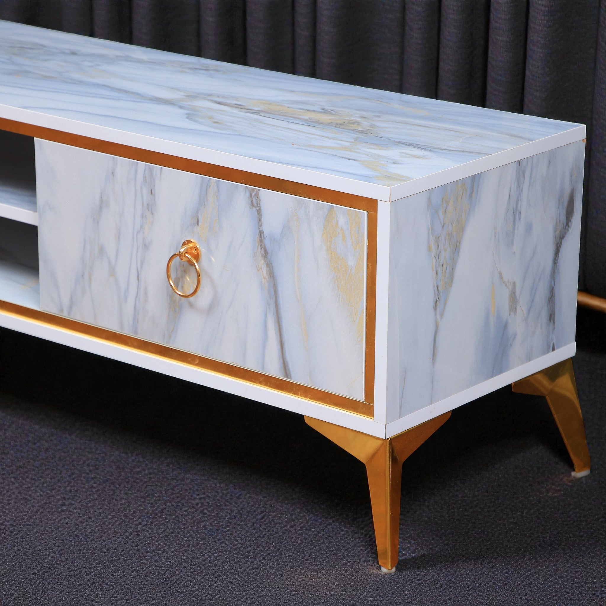 ترابيزة تليفزيون 202